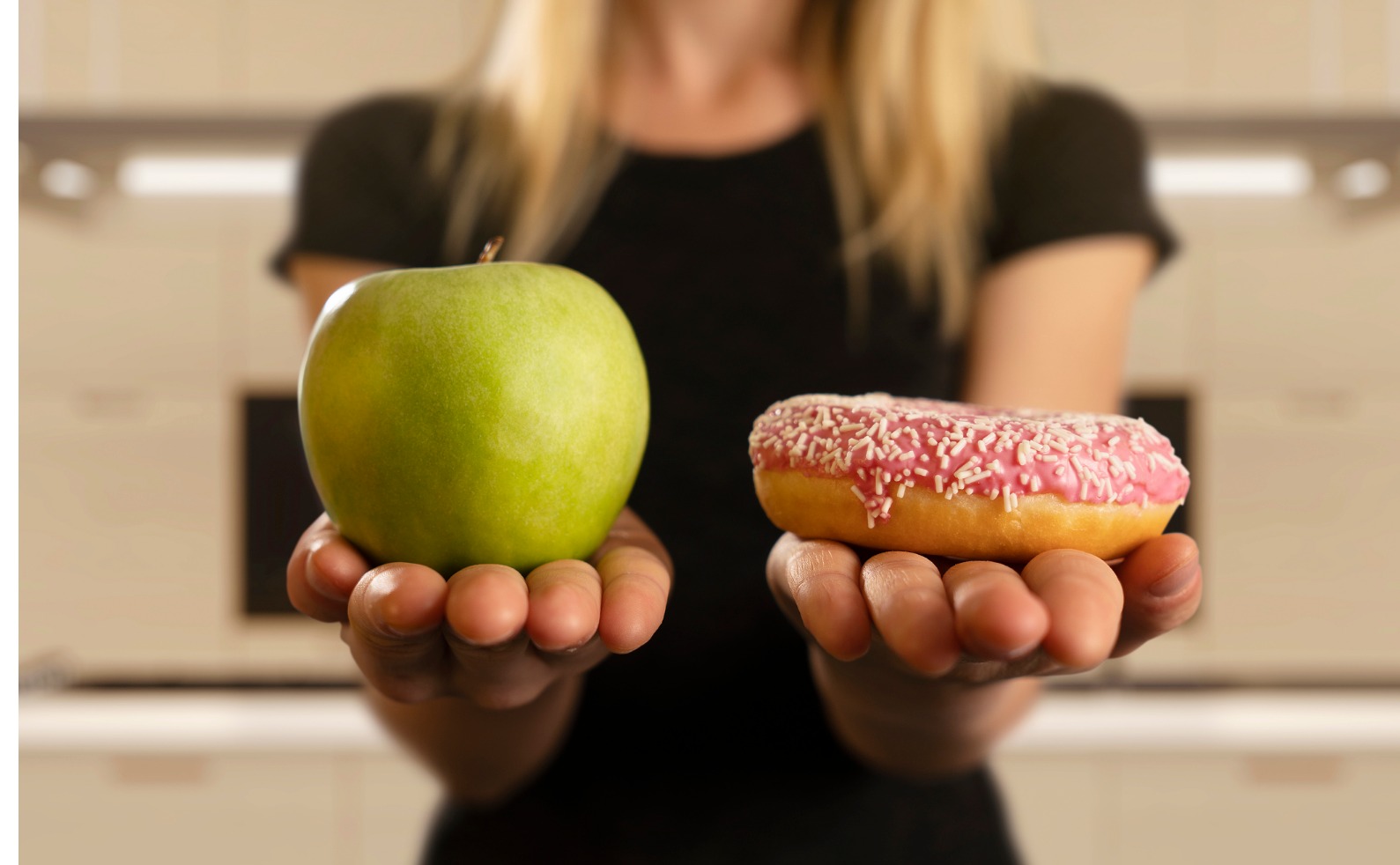 Final choosing between donut and apple picture id1007305478